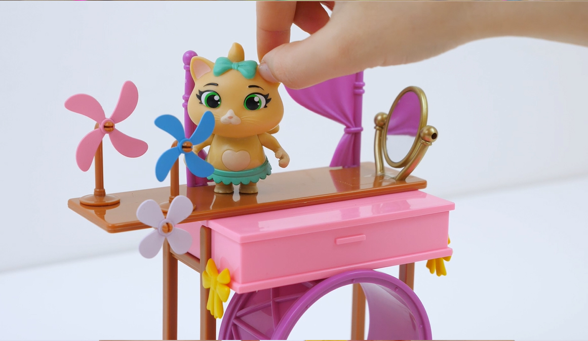 Amazon.com: Bandai Namco - 44 Cats Playset with 3